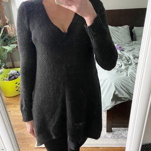 360 Sweater by 360 Cashmere  // Charcoal V Neck High Back Pullover Sweater